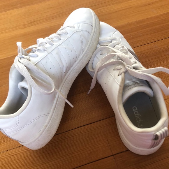 Womens white adidas sneakers - Picture 2 of 4